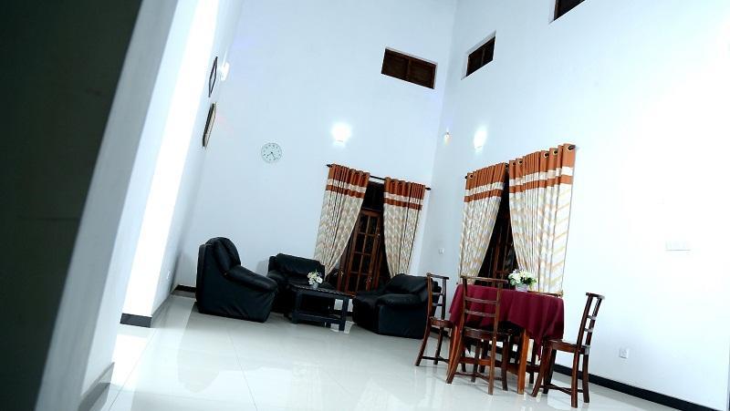 Grand Hilton Hotel เนกอมโบ ภายนอก รูปภาพ
